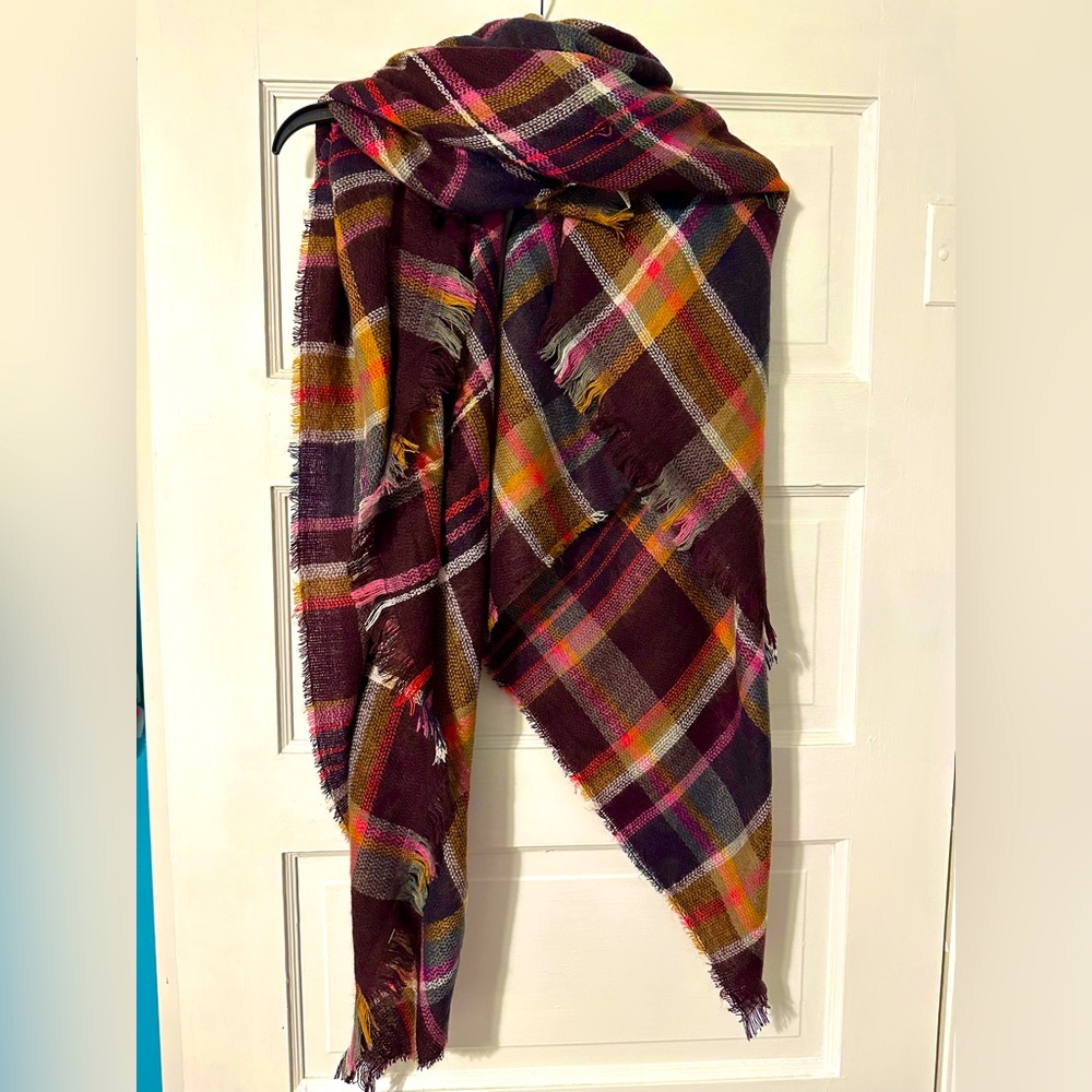 Maurice’s Blanket Scarf (NWT)